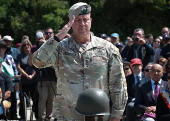 I plagosur tre herë në Irak dhe i besuari i Trump, kush është “Gorrilla”, gjenerali amerikan që po ushtron presion për një ndërhyrje ushtarake në Iran