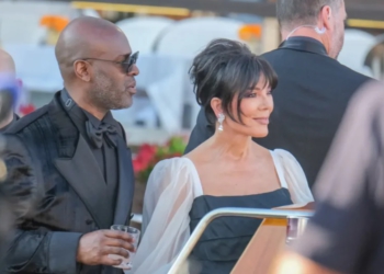 Momente tensioni në dasmën luksoze të Jeff Bezos, çfarë ndodhi me Kris Jenner dhe partnerit të saj?