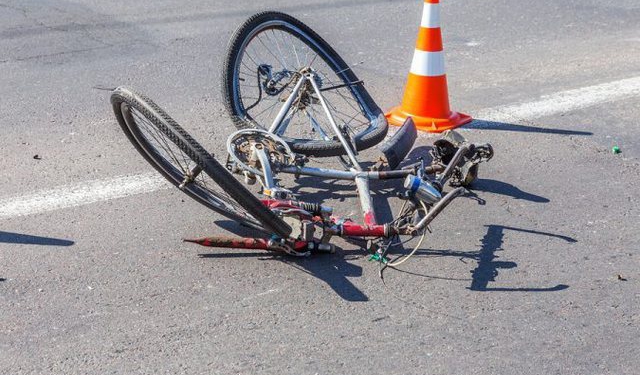 U rrëzua nga biçikleta, ndërron jetë në spital 60-vjeçari