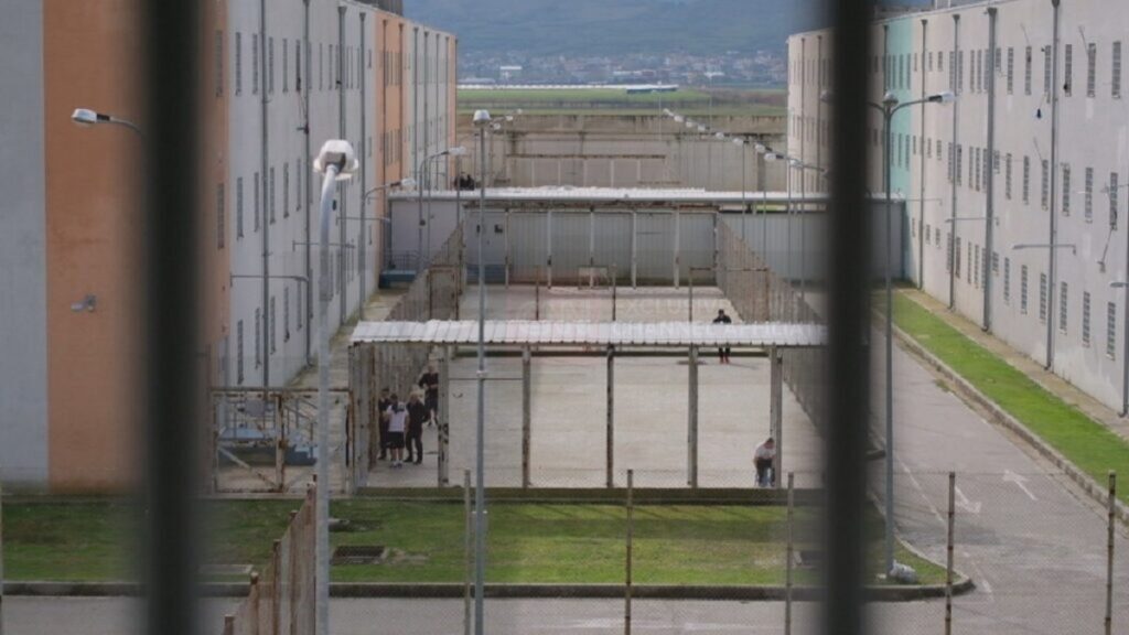 DETAJE / Ndërron jetë i dënuari në burgun e Shënkollit