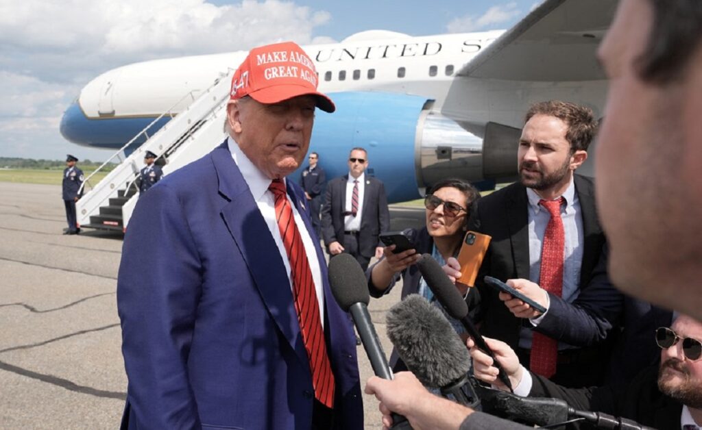 Trump i përgjigjet Iranit: Është e vështirë t’i kërkosh Izraelit të ndalë sulmet, Evropa nuk ndihmon dot