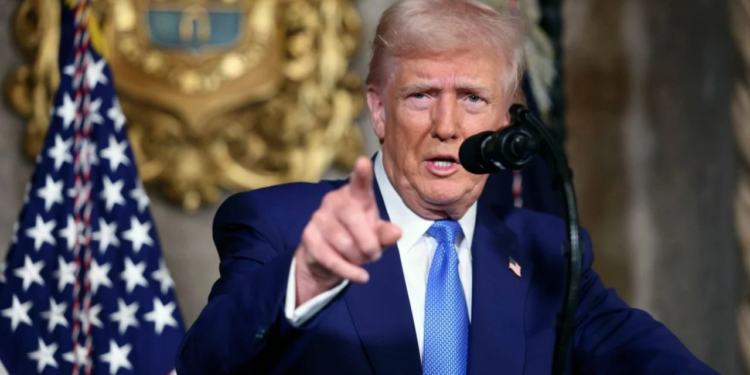 Hyn në fuqi urdhri i Trump, qytetarëve nga 12 vende u ndalohet hyrja në SHBA