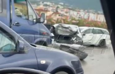 Aksident në Tiranë, raportohet për të lënduar