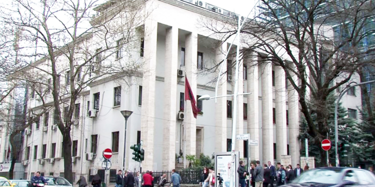 Mbi 20 kryetarë të Gjykatave të Larta të Evropës Qendrore dhe Lindore, takim në Vlorë