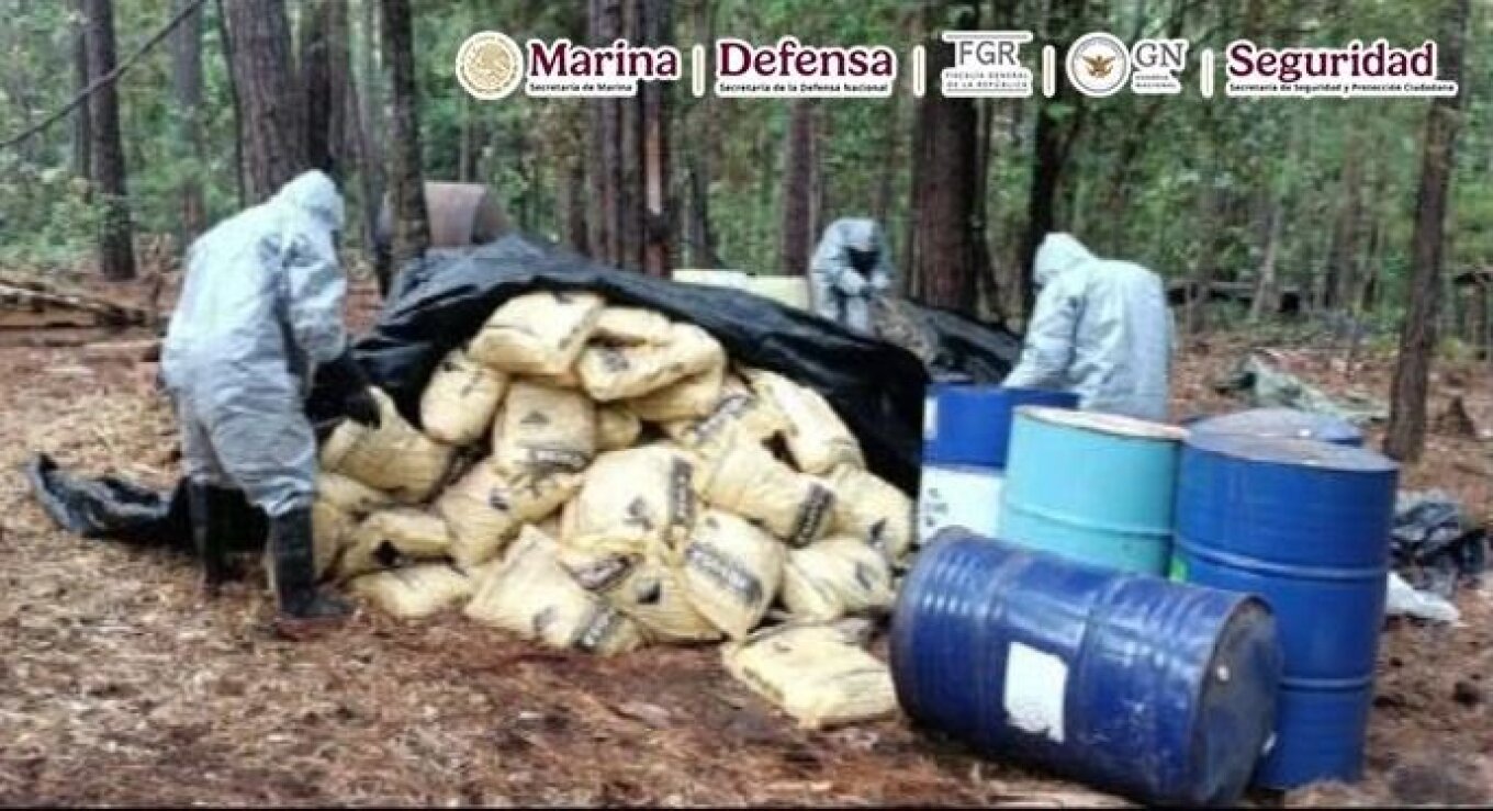 Marina meksikane sekuestron sasinë më të madhe të drogës në vend, kapen 42 ton metamfetaminë në disa laboratorë