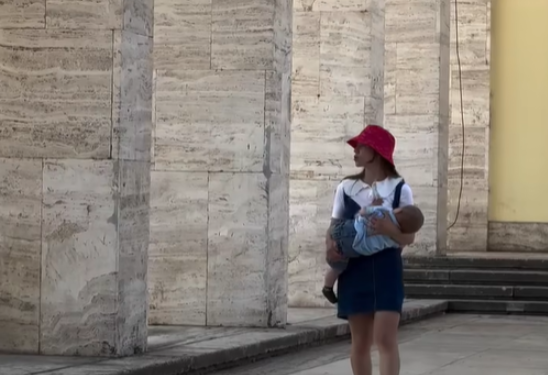 Rama ndan historinë e Ilarias: Në Itali linda, në Shqipëri rilinda…