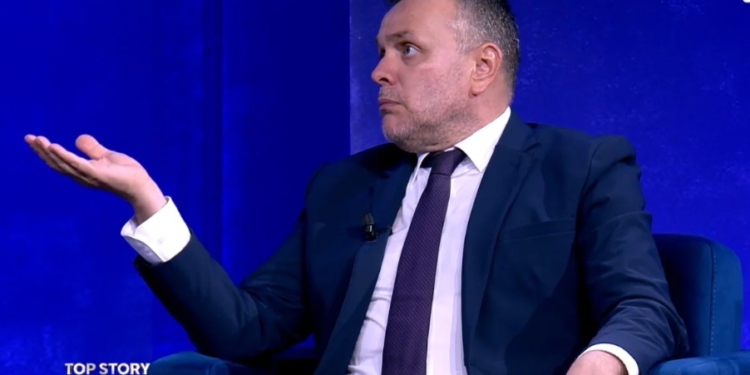 Trafik armësh Kosovë-Shqipëri/ Karamuço: Depërton jelekun antiplumb! Ka 10 të tilla në vendin tonë