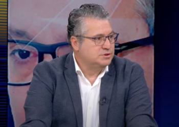 4 muaj pa Kuvend/ Minxhozi: Kosova rrezikon të mbetet jashtë “trenit të historisë”, shkak papërgjegjshmëria politike