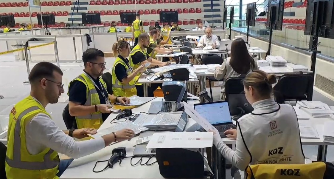 Vendimi i KAS për Tiranën dhe Fierin, gazetari: Rinumërimi mund t’i nxjerrë demokratët si hajdutë të votës së tyre