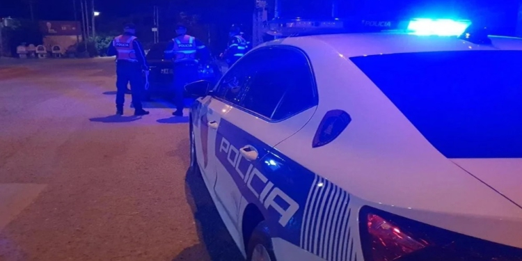 Detaje nga plagosja në Tiranë/ 15-vjeçari mori plumb në qafë, dyshohet se arma u shkrep…