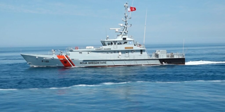 “Defender 25” pushton Durrësin