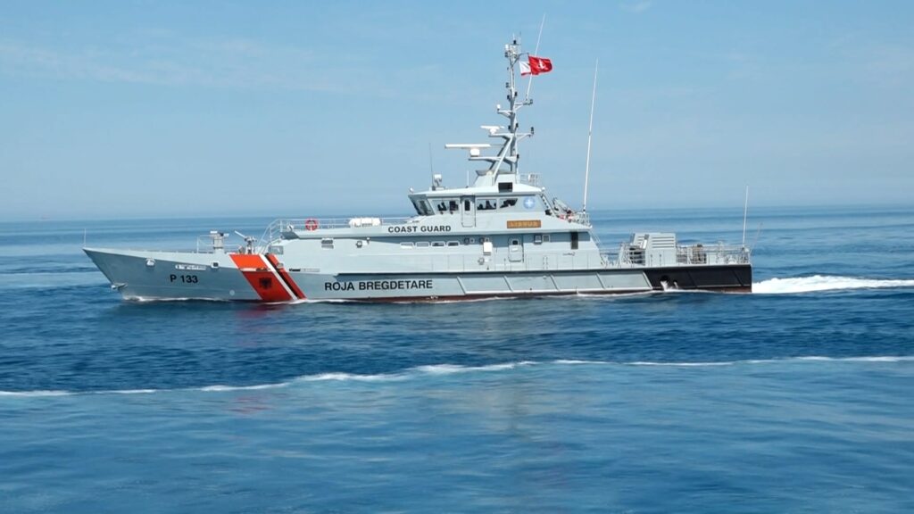 “Defender 25” pushton Durrësin