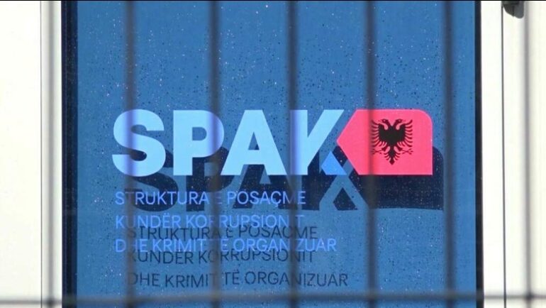 SPAK zbulon detajet e operacionit kundër grupit kriminal: Masa sigurie për 11 shtetas shqiptarë, sekuestrohen 8 automjete