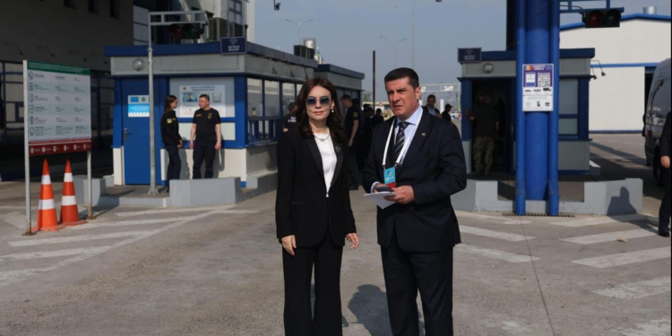 Spiropali merr pjesë në samitin Ukrainë-Evropë Juglindore në Odesa së bashku me ambasadorin shqiptar në Kiev