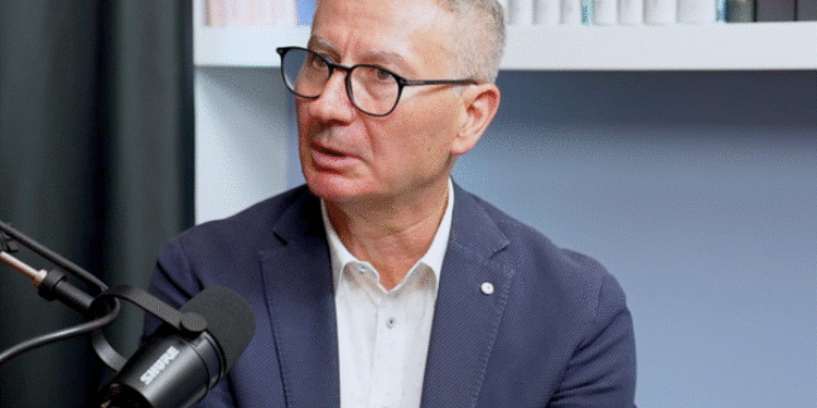 Kadilli: Kur i thashë Berishës mos u kthe në krye të PD-së se po ia vret të ardhmen (Video)