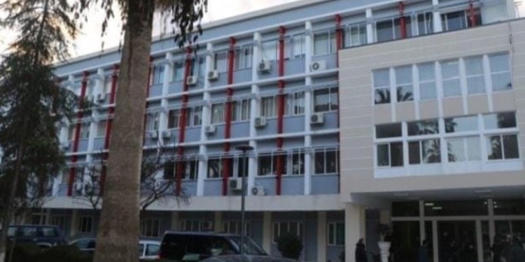Përfundon “vala” e shkarkimeve në Fier, priten emrat e zyrtarëve të rinj