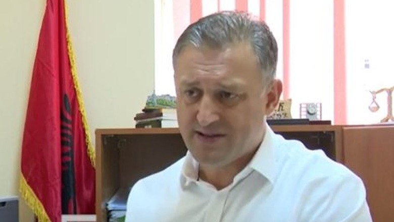 Ktheu zyrën në fole falsifikimi, Apeli i ul 2 vite burg ish-drejtorit të Kadastrës Gjirokastër