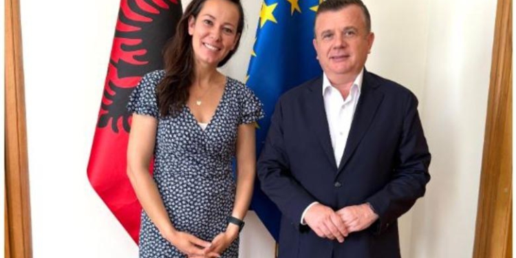 Një shqiptare në krye të Bankës ‘J.P. Morgan’, Balla pret drejtoreshën Suela Rossberg: Sinjal pozitiv për investimet në Shqipëri