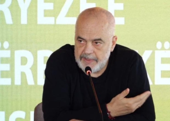 Rama thirrje qytetarëve: Denonconi noterët dhe avokatët që ju kërkojnë pagesë për shërbimet në e-Albania