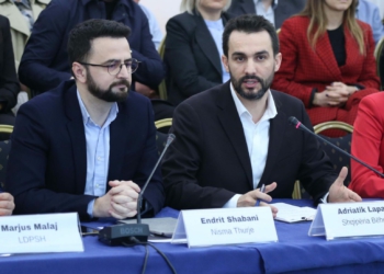 Thellohet kriza e koalicionit Lapaj-Shabani, largohet nga “Thurje” këshilltari bashkiak i Korçës