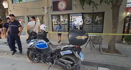 Klienti i shkoi kursantit në berberhane dhe e qëlloi me thikë, zbardhen detajet e plagosjes në Vlorë