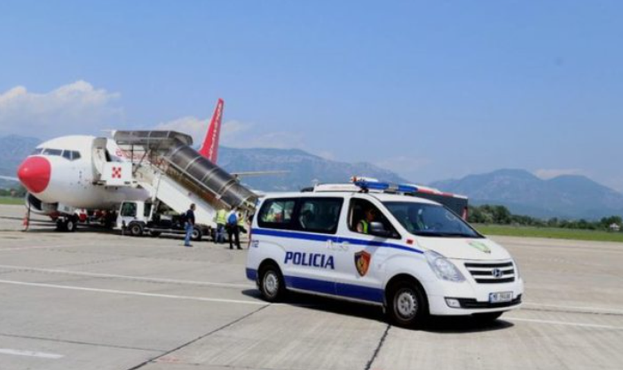 Falsifikoi vdekjen e tij, ekstradohet në Itali Leonard Mnella i dënuar me 25 vjet burg