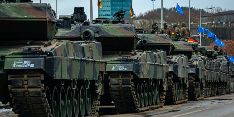 NATO simulon luftën kundër Rusisë: 800 mijë trupa, tanke e helikopterë në rrugët e Hamburgut