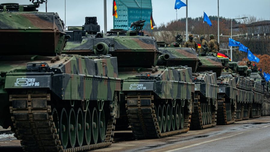 NATO simulon luftën kundër Rusisë: 800 mijë trupa, tanke e helikopterë në rrugët e Hamburgut