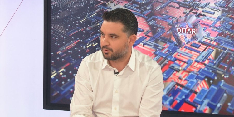 Kryebashkiaku i Kavajës pro reformës së re territoriale: Qeveria ia kaloi 2 mld lekë taksa Durrësit