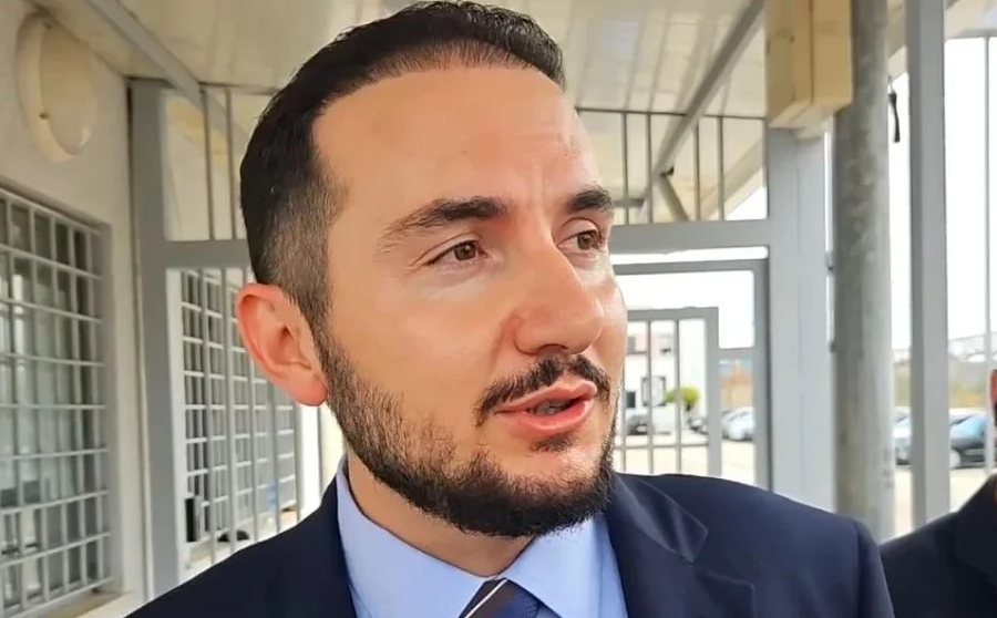 Si i mbolli flokët Salianji? Flet zv/drejtori i Burgjeve: Nuk ka kufizim, një i dënuar mund të dalë për…