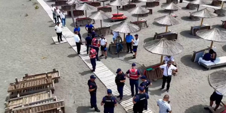 Aksion për lirimin e plazhit të Velipojës, Rama: Në gatishmëri për një sezon turistik të rregullt