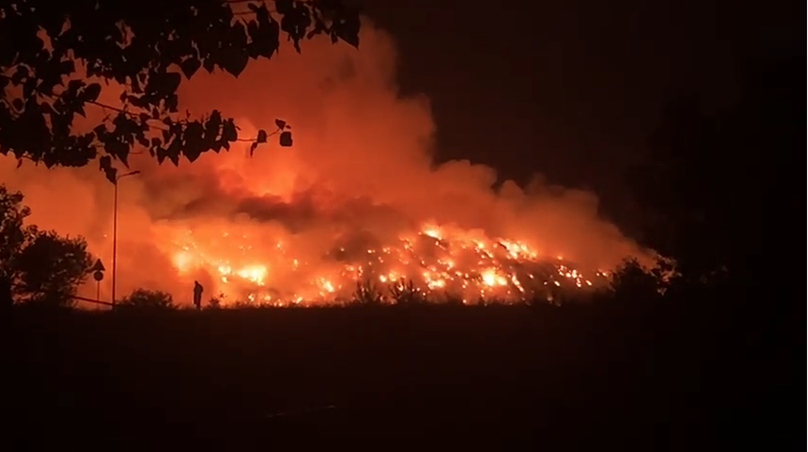 Zjarri në landfillin e Elbasanit, Rama jep urdhër: Të shuhen brenda natës të gjitha vatrat e mbetura!