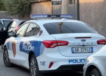 Goditi me sende të forta një kokë një person, nis hetimi për 64-vjeçarin në Vlorë