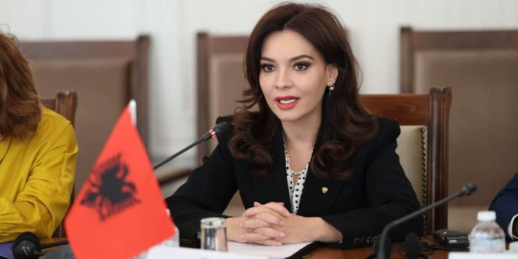 Iniciativa e Vuçiç për “Botën Serbe”/ Spiropali: Uroj të jetë kalimtare dhe të vijojmë me procesin e normalizimit të marrëdhënieve Kosovë-Serbi