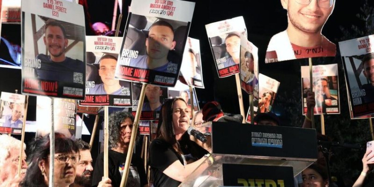 “Bisedimet afër pikës së vendimit“/ Zyrtari i lartë izraelit: Hamasi po vonon marrëveshjen e re për pengjet