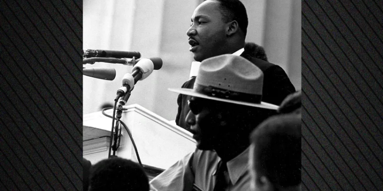 Administrata Trump publikon dosjet mbi vrasjen e Martin Luther King