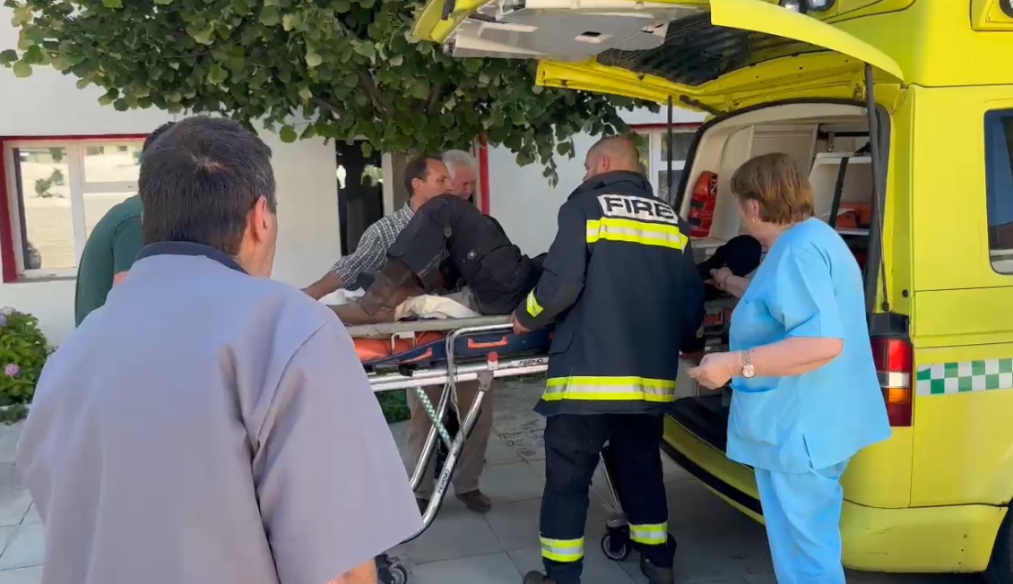 Aksident në Fushë Arrëz/ Makina përplas dy turistët sllovenë, humb jetën një prej tyre