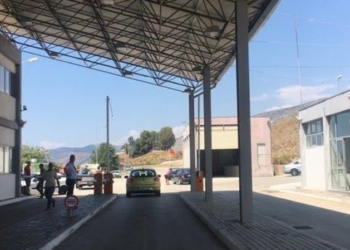 Korrupsion dhe shpërdorim detyre në kufirin greko-shqiptar, në pranga 13 punonjës të doganës greke
