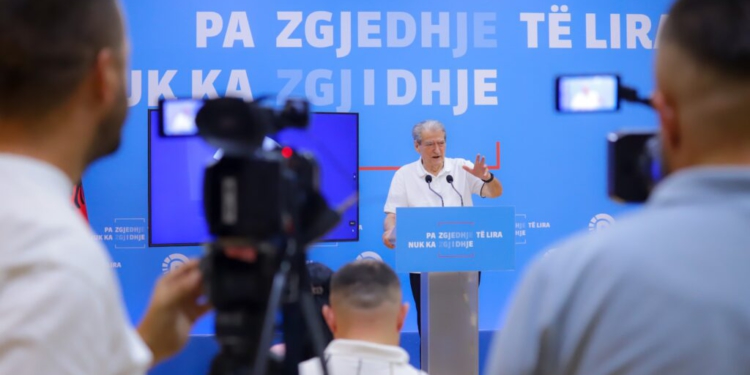Krimet zgjedhore, Berisha: Dumani, përgjegjës për farsën elektorale