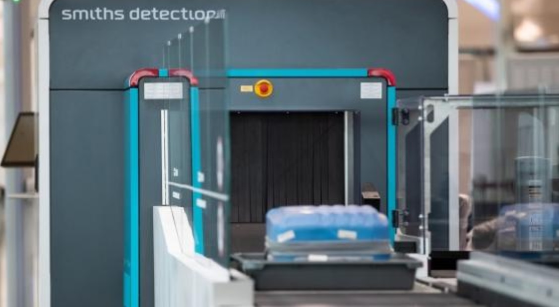 Lajm i mirë për udhëtarët në aeroportet italiane, rikthehet lejimi i lëngjeve pa kufizim në bagazhin e dorës