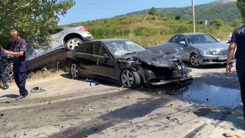 Përplasen dy makina në Thumanë, një i vdekur dhe 3 të plagosur në gjendje të rëndë