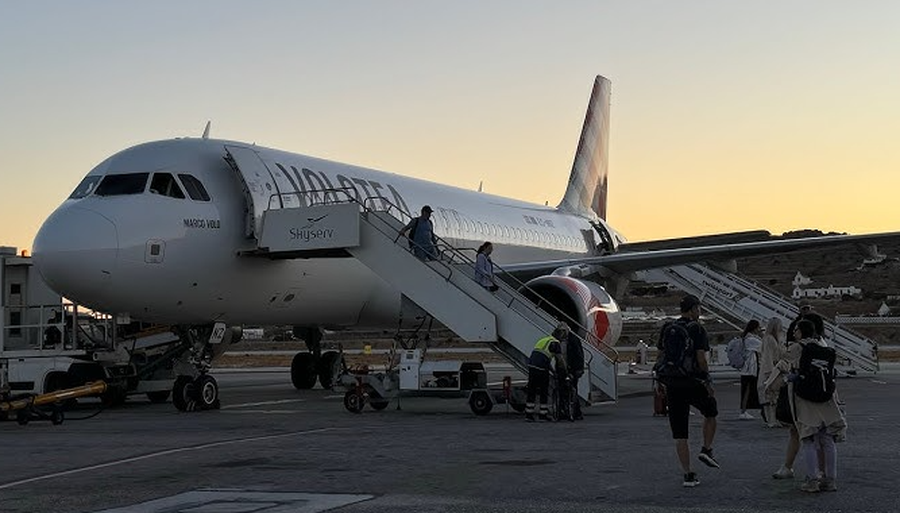 Panik në ajër, avioni i nisur nga Kroacia përfshihet nga flakët mbi Itali