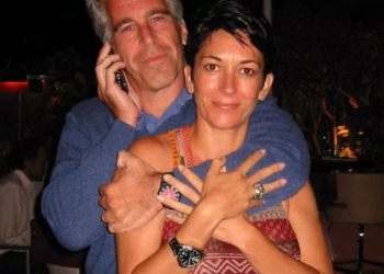 Maxwell nuk hesht më! Nis zbardhja e dosjes “Epstein” që mund të rrëzojë figura të mëdha
