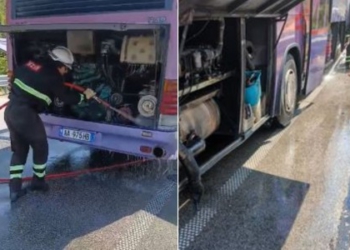 Merr flakë autobusi pranë tunelit të Skërficës, pasagjerët arrijnë të dalin në kohë