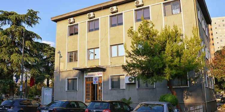 Pas urdhrit të Ramës, dorëheqje “zinxhir” edhe në bashkinë Elbasan