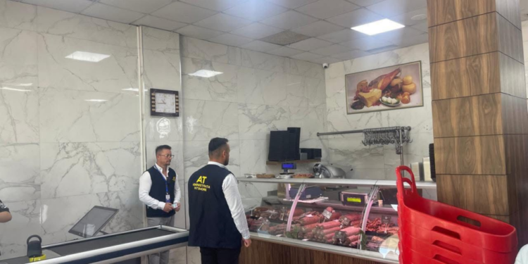 “Në tre ditë bllokuam 20 ton mallra”, Tatimet apel bizneseve: Lëshoni faturë fiskale për ushqimet