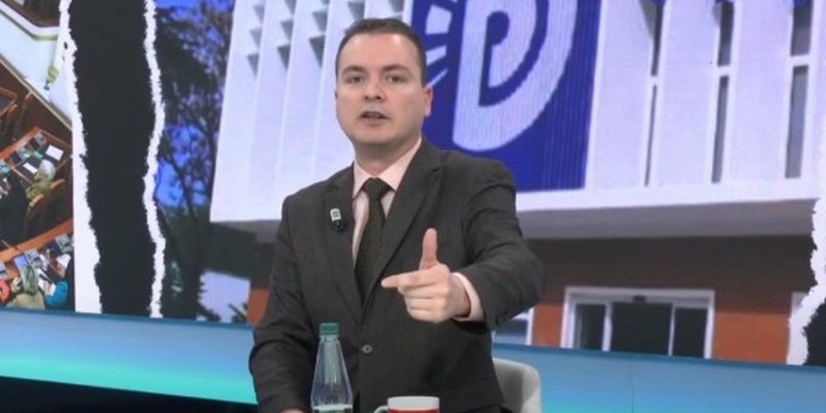 Demokratët po shkojnë drejt Edi Ramës? Analisti Vokshi: Pasoja e moralit të shumicës dhe forcës