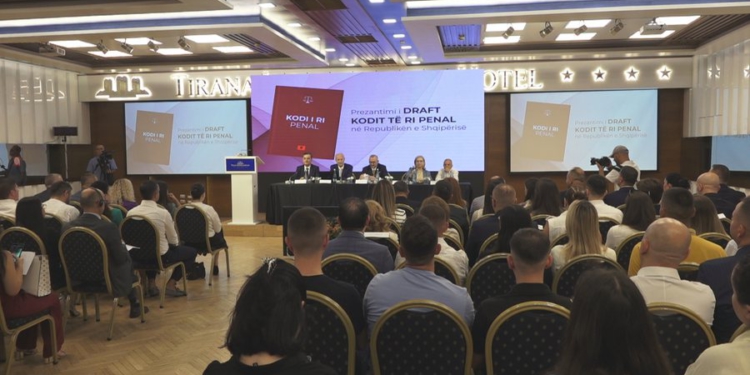 Drafti i një Kodi të ri Penal, nga liria me kusht e të dënuarve përjetë te minorenët 21 vjeç