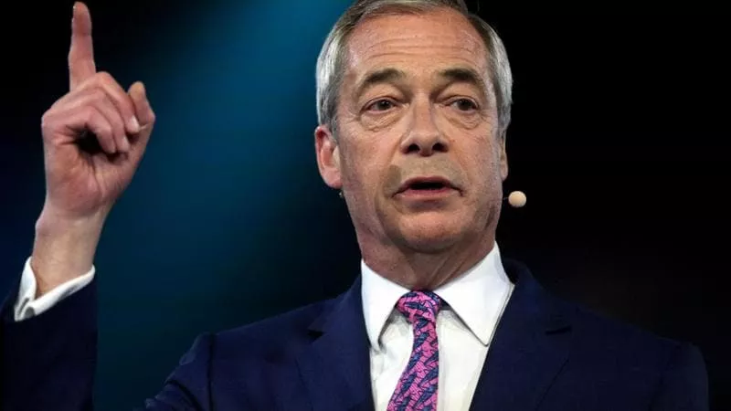 Britania drejt djathtës ekstreme? Farage dominon sondazhet, Starmer humbet besimin