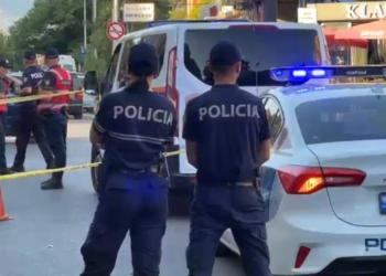 Vodhën para nga një banesë dhe automjet, arrestohen dy persona